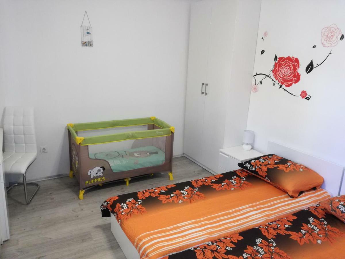 Vile Park Apartments Пореч Экстерьер фото